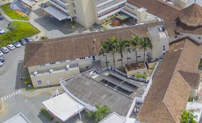 Hospital São José explica cobrança e valores do estacionamento