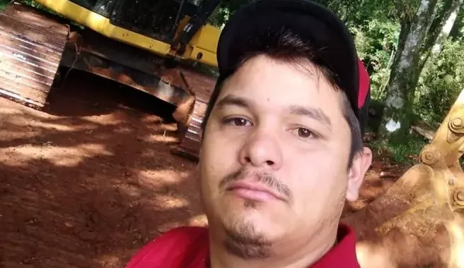 Homem é assassinado na frente da filha de quatro anos em SC