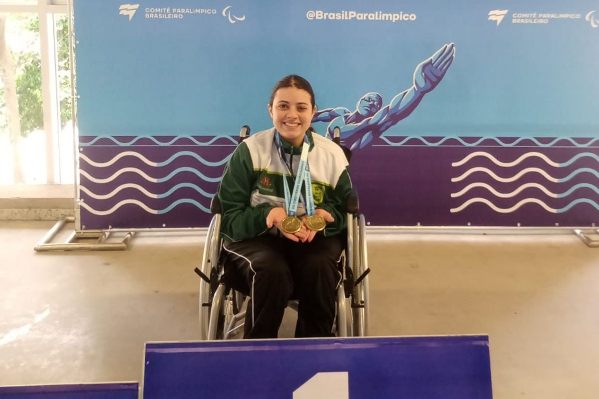 Nadadora jaraguaense é campeã no Brasileiro Paralímpico sub-20