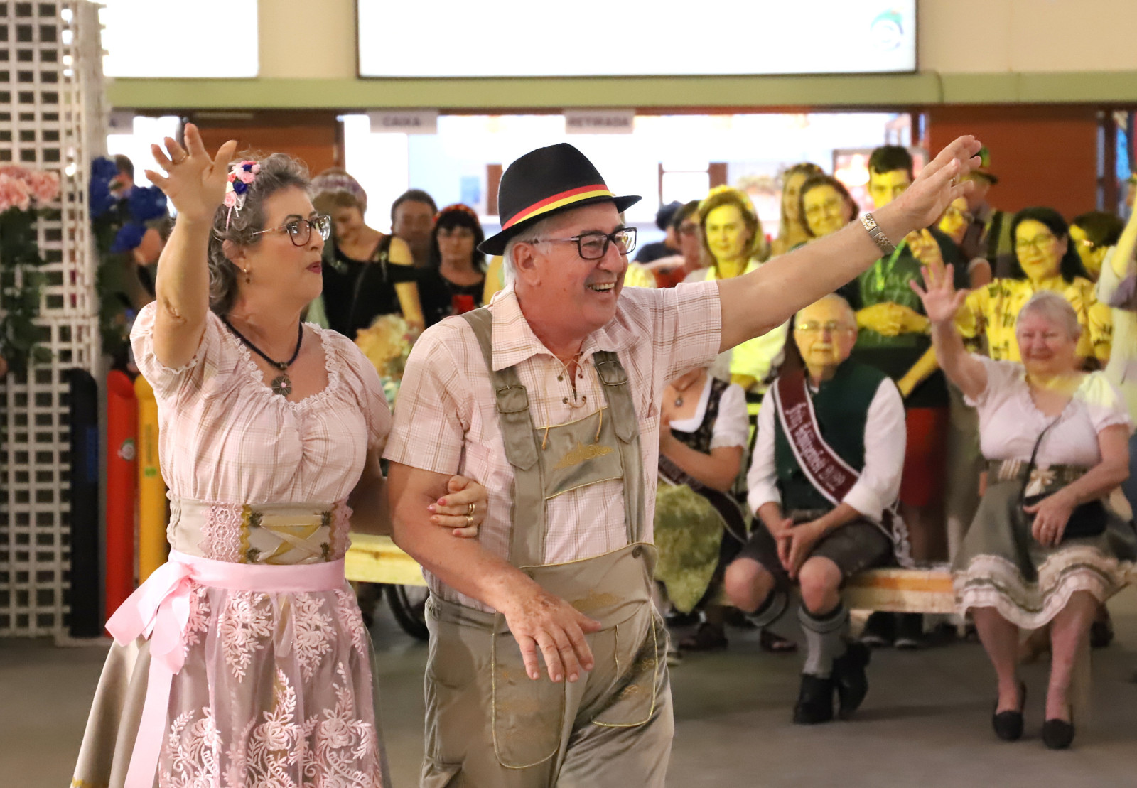 Fritz e Frida não pagam para ir à 34ª Schützenfest