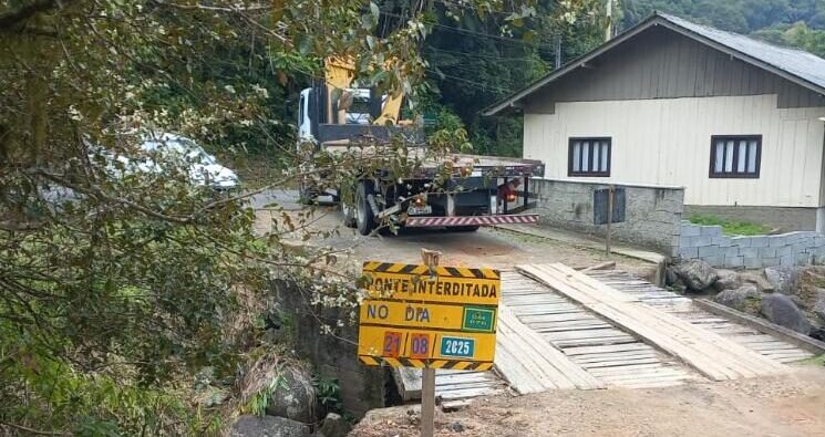 Ponte no Rio Molha será interditada nesta quinta-feira (21) em Jaraguá do Sul
