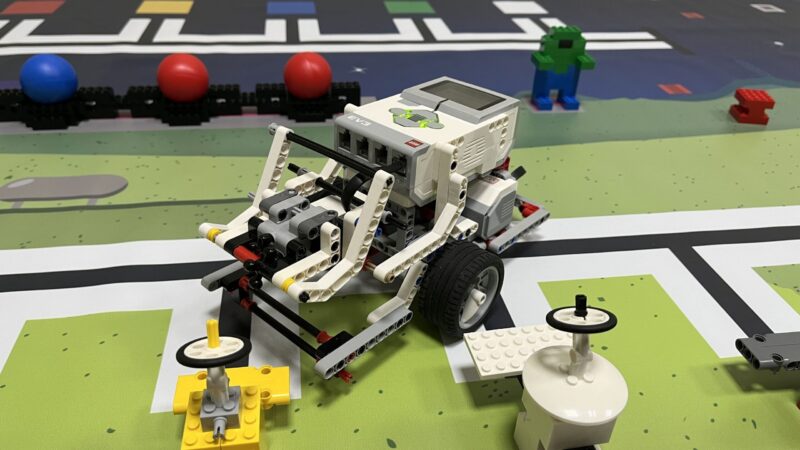 Olimpíada Mundial de Robótica agita Arena Jaraguá no fim de semana