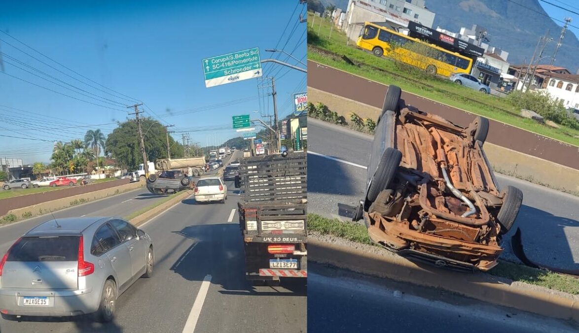 Carro capota após colisão na Avenida Waldemar Grubba, em Jaraguá do Sul