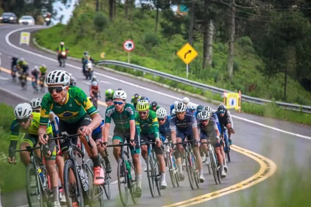 Jaraguaenses participam da Volta Ciclística de Santa Catarina