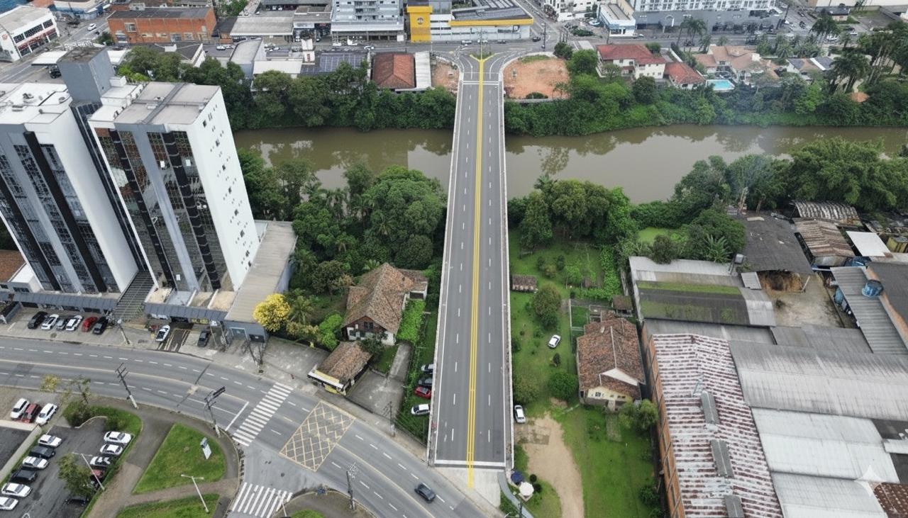 Possibilidade de nova ponte no centro provoca debate na Câmara