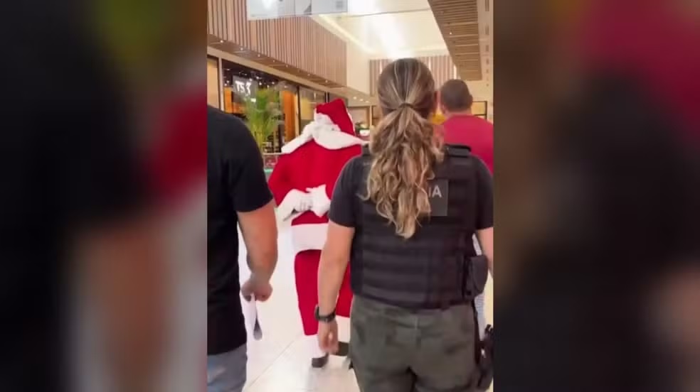 Papai Noel de shopping é preso por estupro de vulnerável
