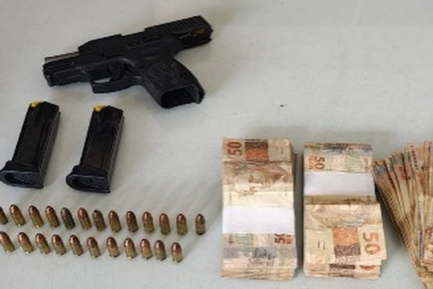 Homem é preso em Schroeder por porte ilegal de arma de uso restrito