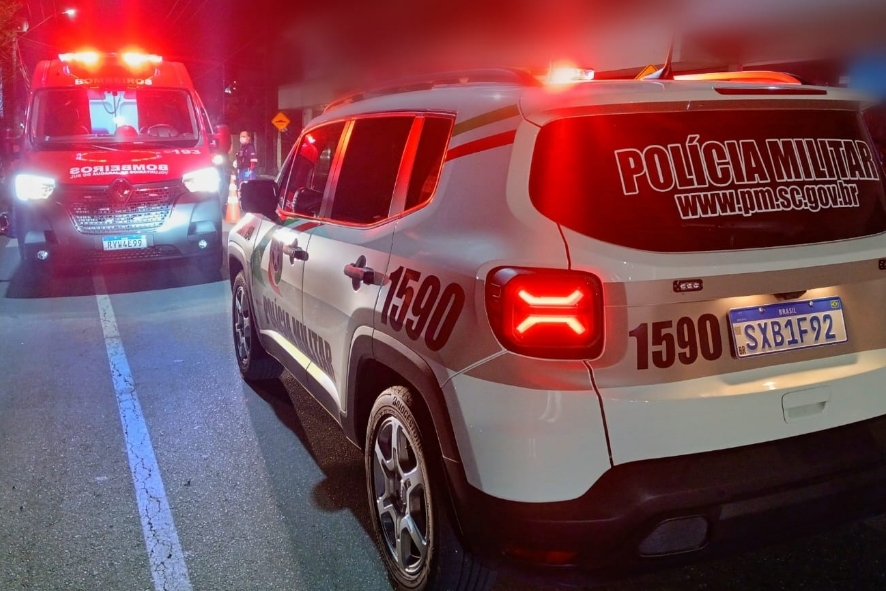 Homem é preso após esfaquear vítima no bairro Rau, em Jaraguá do Sul