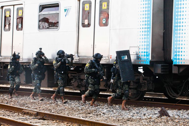 Comissão da Câmara debate relação entre crime organizado e terrorismo