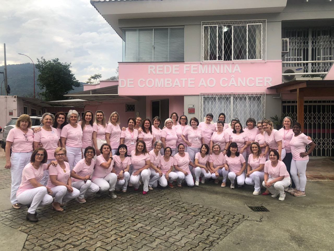 Rede feminina promove bazar, brechó e tarde cor-de-rosa em jaraguá do sul