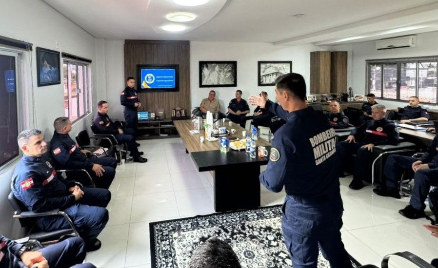 Bombeiros de SC e RS discutem pela primeira vez simulado interestadual de resposta a desastres