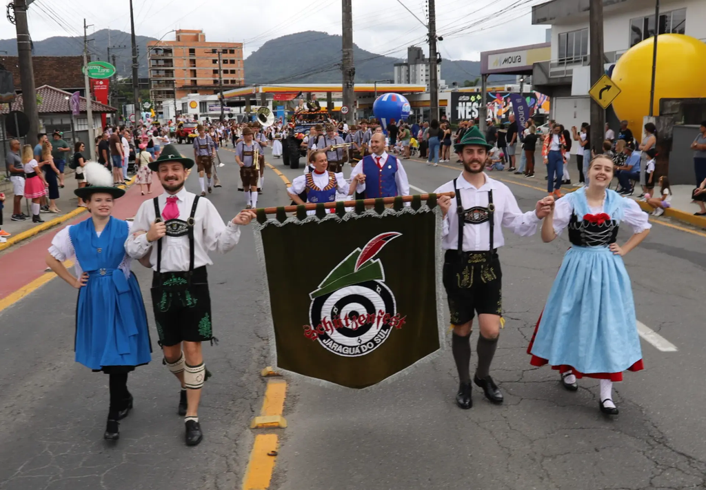 🚨 ALERTA-VIZINHO! Schützenfest prorroga inscrições para desfile até 23 de outubro