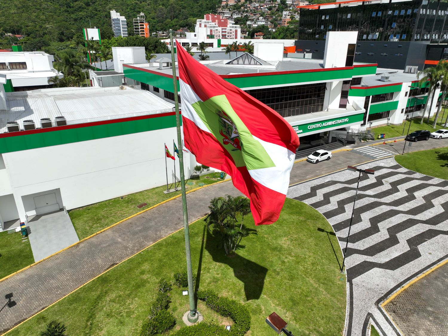 Governo de SC projeta orçamento recorde de R$ 62,9 bilhões para 2027 e prevê maior volume de investimentos da história
