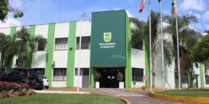 Jaraguá do Sul: Prefeitura rescinde contrato com empresa que atrasou salários