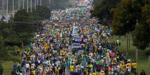 Ato de Nikolas Ferreira em Brasília reúne 18 mil pessoas