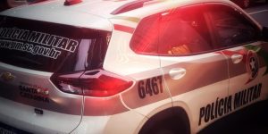 Homem é preso após agredir companheira e danificar viatura da PM em Jaraguá do Sul