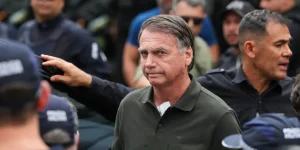 Delegado revisa inquérito e mantém conclusão de que não houve interferência de Bolsonaro na PF