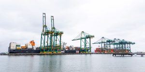 Movimentação de cargas nos portos de Santa Catarina cresce 5,96% no primeiro semestre de 2024