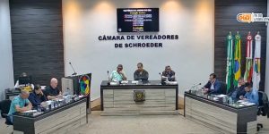 Vereadores de Schroeder terão 13º salário a partir de 2025