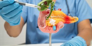 Anvisa reforça alerta sobre risco de pancreatite com uso indevido de canetas emagrecedoras