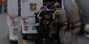 Mãe e filha são mortas a facadas dentro de casa em Santa Catarina