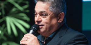 João Rodrigues anuncia disputa ao Governo do Estado