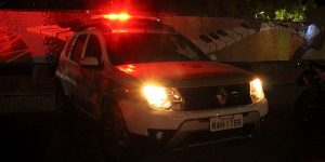 Homem drogado invade residência no bairro Vila Nova em Jaraguá do Sul
