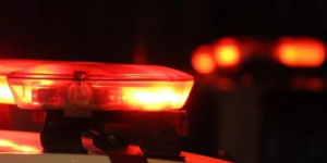 Homem morre em colisão de carro e caminhão do lixo em Jaraguá do Sul