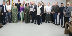 Legislativo jaraguaense homenageia Empresa Trapp pelos 75 anos de fundação