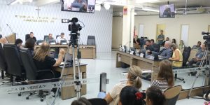 Vereadores e servidores da Câmara terão reajuste salarial de 3,77%