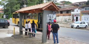 Vereadora de Jaraguá do Sul propõe instalação de placas solares em paradas de ônibus