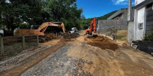 Seguem os trabalhos de recuperação das ruas atingidas pela enxurrada em Jaraguá