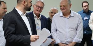 Secretário de Estado da Saúde visita Amvali e discute investimentos de R$ 20,5 milhões em hospitais