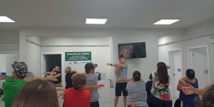 Pacientes da UBS Vieira são orientados sobre importância dos exercícios físicos