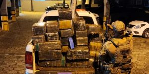 Fuga termina com apreensão de quase uma tonelada de maconha em SC