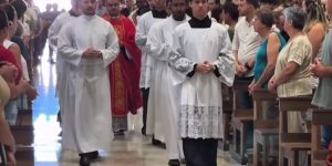 Via-sacra do Rio Molha reuniu mais de 5 mil pessoas