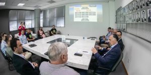 Em Jaraguá, FIESC reúne-se com lideranças e visita o CentroWEG