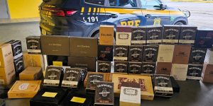 Fiscalização na BR-101 apreende quase 300 garrafas de vinho argentino importados irregularmente