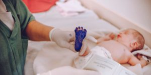 Hospital Jaraguá reforça importância da Triagem Neonatal durante mês de conscientização