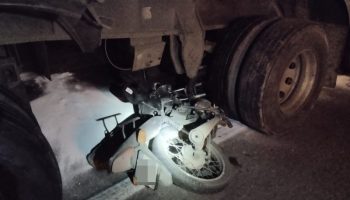 Motociclista de 28 anos morre após grave acidente na BR-470