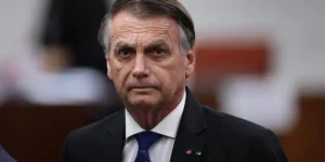 Moraes nega pedido da defesa e mantém prisão domiciliar de Bolsonaro