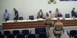 Exclusão de Nota de Repúdio provoca revolta de vereadora em Guaramirim