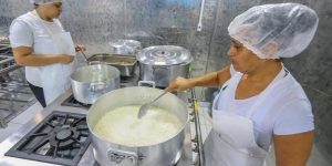 Requerimento da Câmara Mirim pede informações sobre climatização de cozinhas escolares