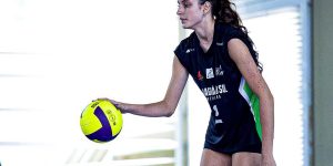 Atleta do vôlei de Jaraguá do Sul é chamada para treinos da seleção brasileira Sub-19