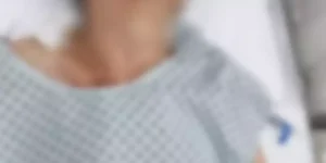 Idosa dada como morta surpreende ao ser encontrada viva no necrotério em SC