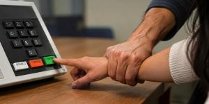 Violência política registra 354 casos em período pré-eleitoral no Brasil