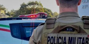 Ação rápida da PM desarticula grupo após assalto no Centro de Jaraguá do Sul