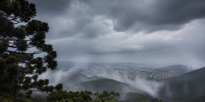 Semana será marcada por frio, chuva e risco de temporais em Santa Catarina