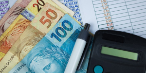 Projeto no Senado busca regulamentar antecipação da restituição do Imposto de Renda