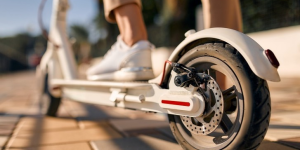 Acidentes reacendem debate sobre fiscalização de patinetes e veículos elétricos em Jaraguá do Sul